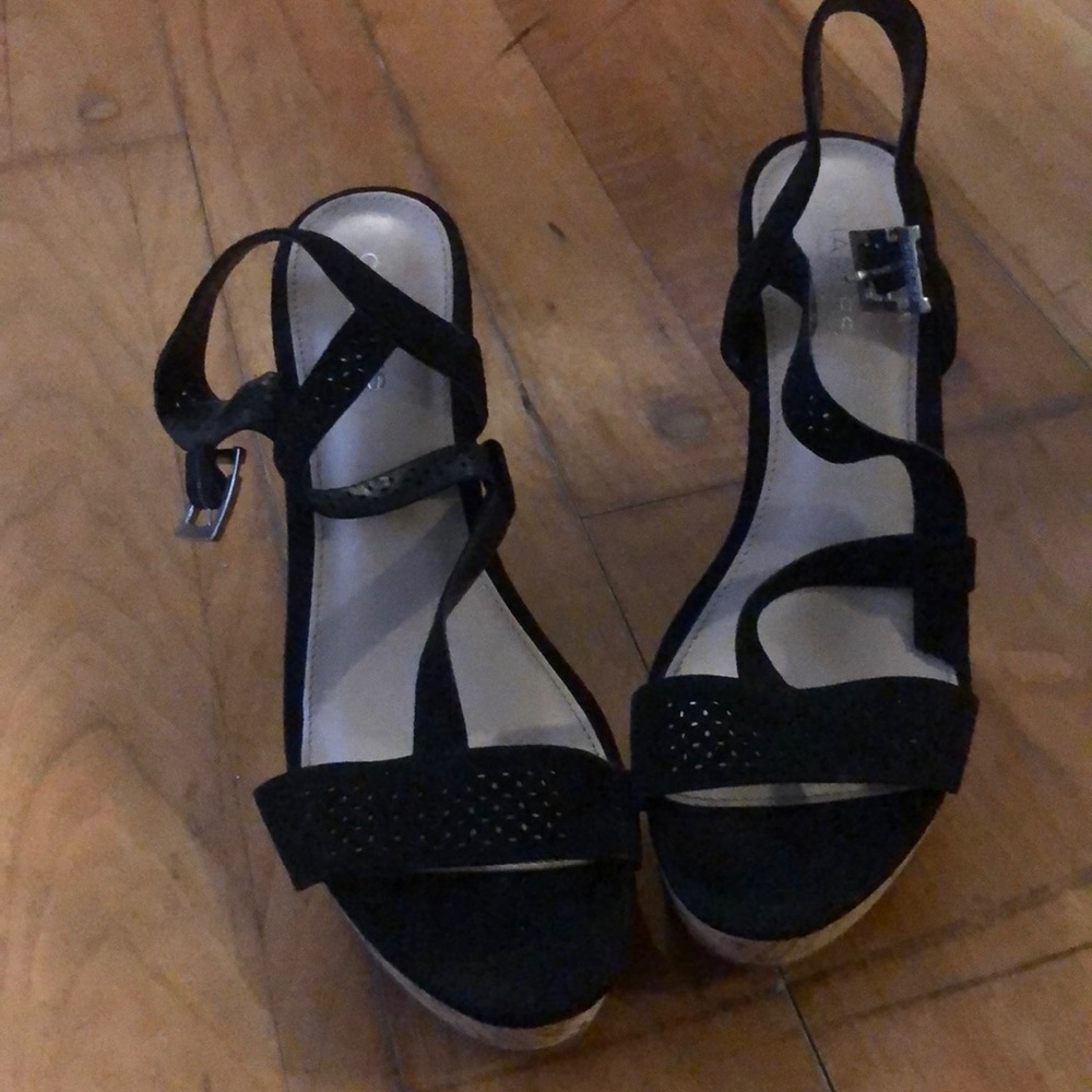 Charles David wedge
